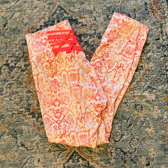 Size S Fabletics set - Picture 3 of 4